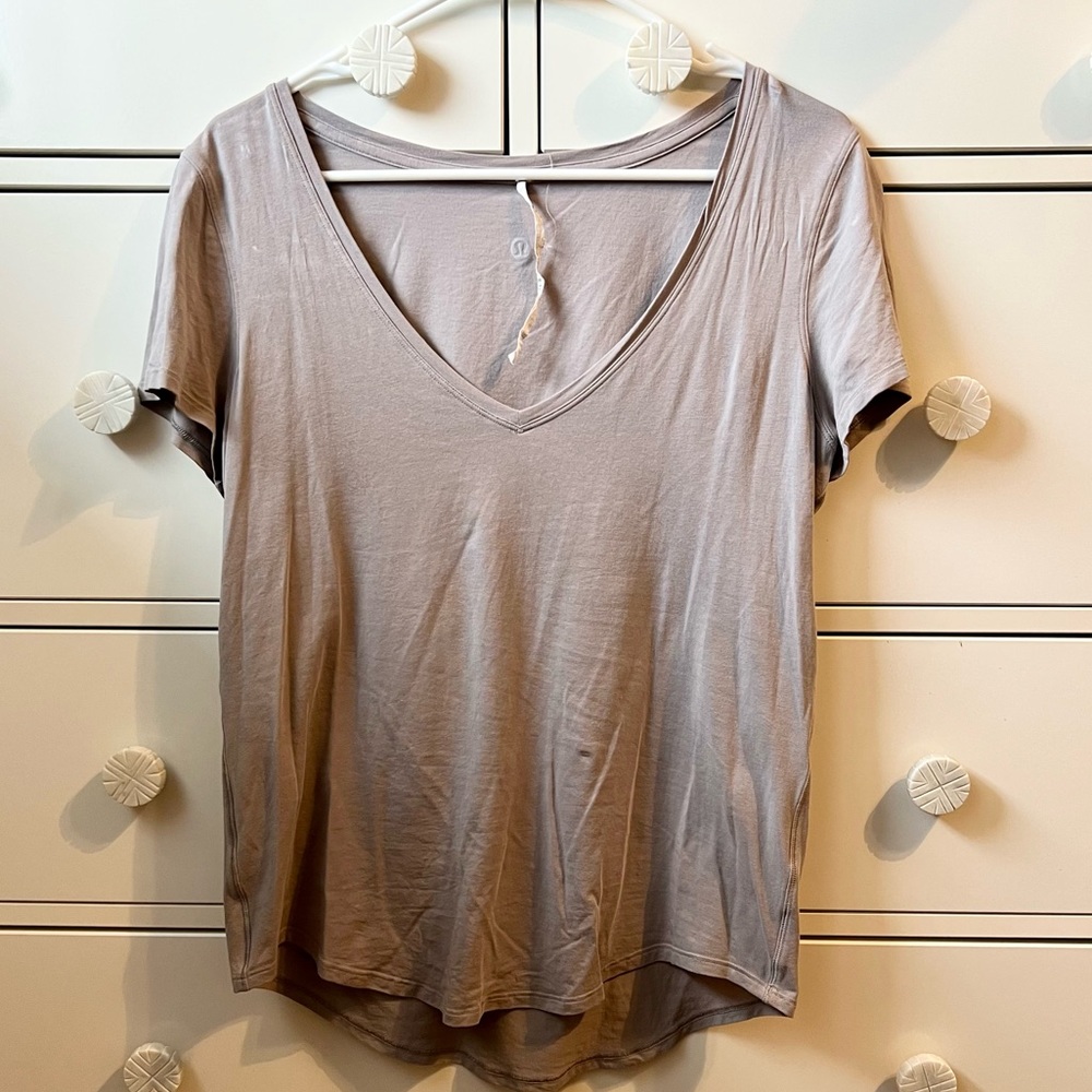 Lululemon T Shirt